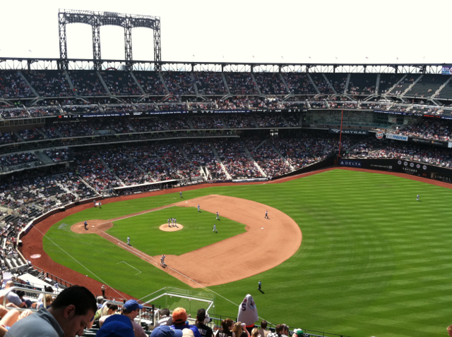 2011-05-29-FirstBaseBallGame - 29