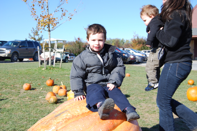 2011-11-05-ApplePicking - 009