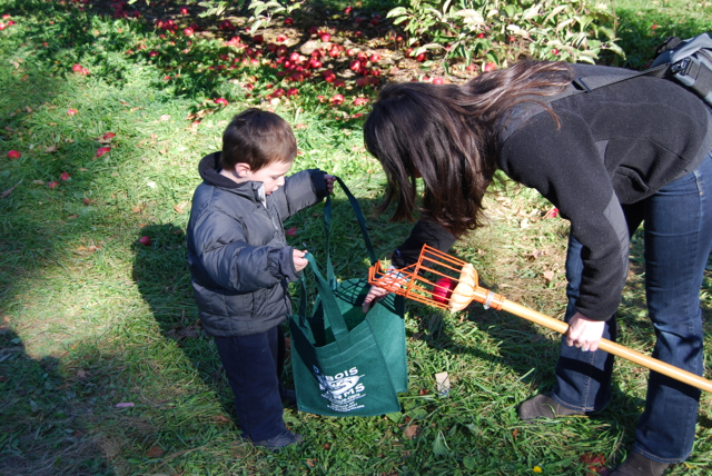 2011-11-05-ApplePicking - 063