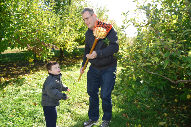 2011-11-05-ApplePicking - 110