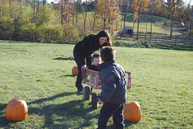 2011-11-05-ApplePicking - 290