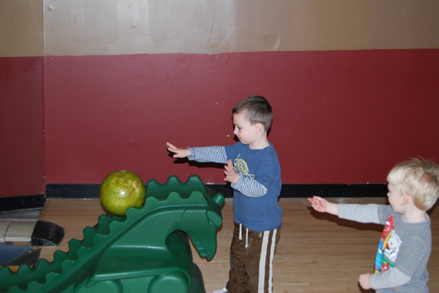 2012-04-01-Bowling - 23