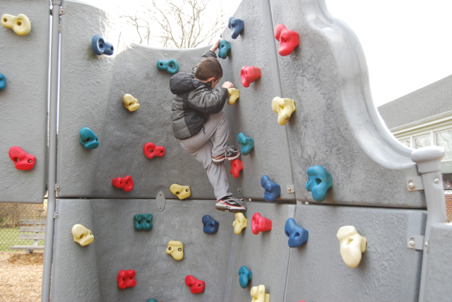 2012-12-15-LancasterPlayGround - 05