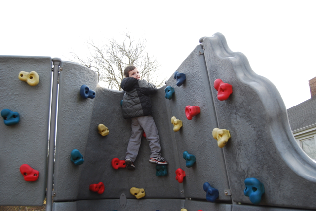 2012-12-15-LancasterPlayGround - 11