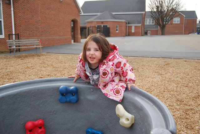 2012-12-15-LancasterPlayGround - 15