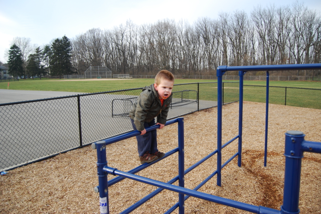 2012-12-15-LancasterPlayGround - 27