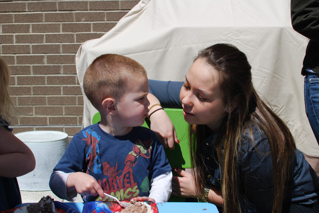 2013-05-04-Carter3rdBirthdayParty-53.jpg