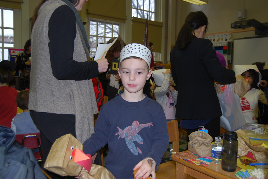 2013-11-27-VisitToKindergarten-222.jpg