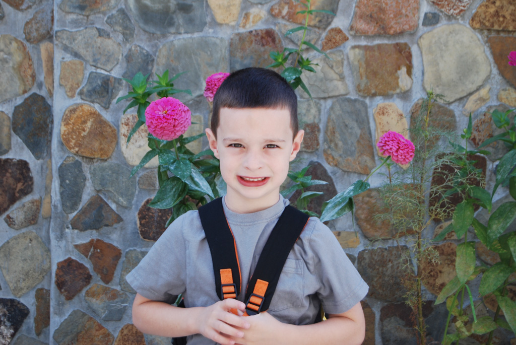 2013-09-09-FirstDayOfKindergarten-08.jpg